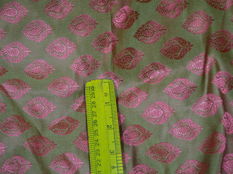 Banarasi silk brocade illustrate  woven mandala motif magenta design fabric pistachio green brocade two tones wholesale fabric by the yard online evening dress material mat making brocade furniture cover brocade clutches fabric bow-tie brocade