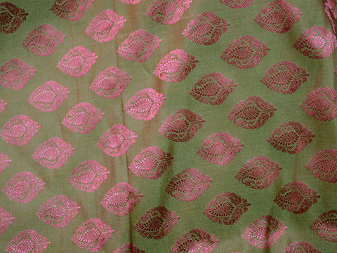 Banarasi silk brocade illustrate  woven mandala motif magenta design fabric pistachio green brocade two tones wholesale fabric by the yard online evening dress material mat making brocade furniture cover brocade clutches fabric bow-tie brocade