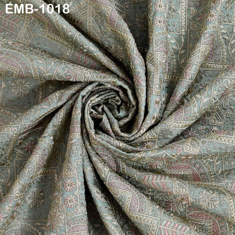 Tissu brodé vert menthe pâle au mètre Couture DIY Artisanat Robe de mariée indienne brodée Costumes Sacs victoriens Coussin décoratif