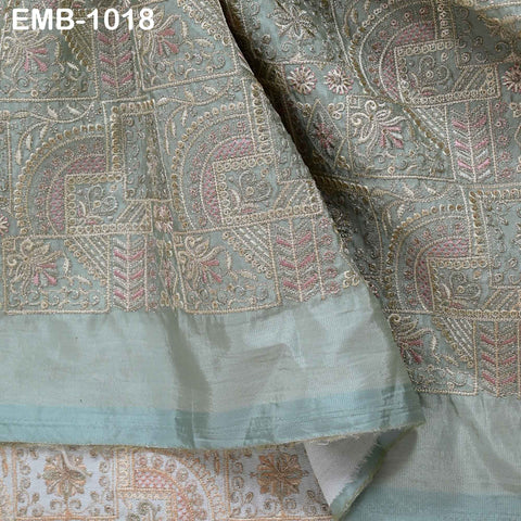 Tissu brodé vert menthe pâle au mètre Couture DIY Artisanat Robe de mariée indienne brodée Costumes Sacs victoriens Coussin décoratif