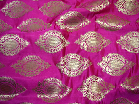 1.5 Meter Banarasi Magenta Brocade Fabric Indian Brocade Fabric Banaras Brocade Wedding Dress Jacket Cushion Cover Home Furnishing fabric