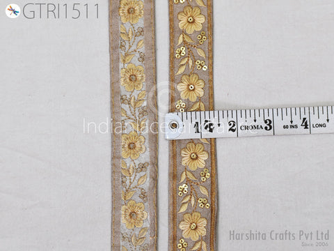 9 Yard Indian Sari Trim Embroidered Saree Ribbon Embellishments Embroidery Cushions Sewing Crafting Trimmings Curtains Headbands Border
