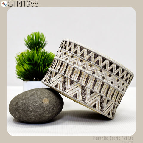 9 Yard Indian Embroidered 75MM Trim Embellishment Sari Border Embroidery Saree Ribbon Cushions Home Décor Sewing Clothing Costumes Trimmings