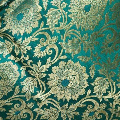 Brocade Fabric by the yard Wedding Dress Banaras Brocade for Jacket costume fabric Benarse Indian fabric Bridesmaid Home Furnishing Curtain