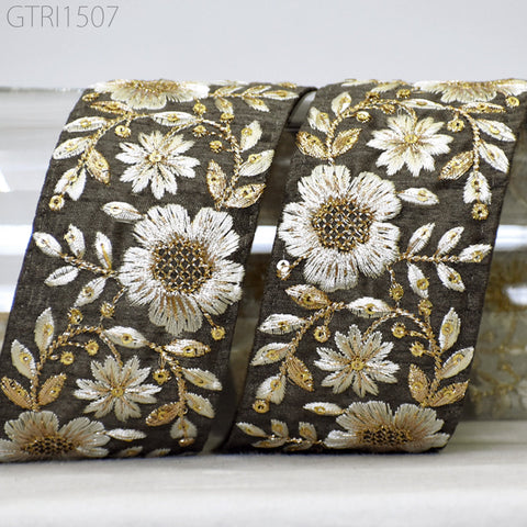 9 Yard Embroidered Fabric Trim Decorative Indian Embroidery Embellishments Tapes DIY Crafting Sewing Saree Ribbons Sari Border Clutches