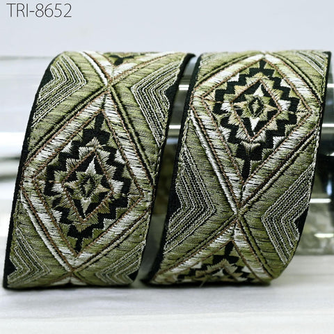 3 Yard Green Embellishment Embroidery Trim Embroidered Saree Ribbon Indian Sari Border Crafting Costumes Headband Dog Collar Tote Bag 5 CM