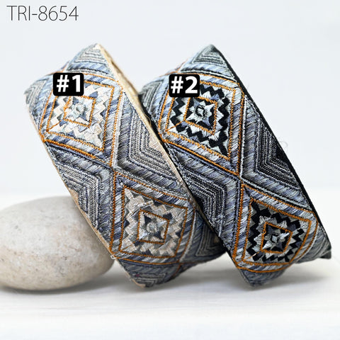 9 Yard Grey Indian 5 CM Sari Border Embellishments Embroidery Trim Embroidered Saree Ribbon Crafting Curtain Headbands Dog Collar Tote Bag