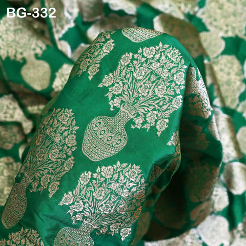 Brocade Fabric by the Yard Banarasi Green Gold Brocade for Wedding Dresses Bridesmaid Lehenga Making cushion covers table runner fabric