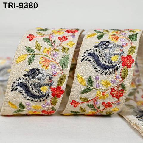 3 Yard Beige Indian Embroidery Ribbon Trim Squirrel Sari Border Crafting Beach Hats Regency Reticules Victorian Handbags Junk Journals 5cm