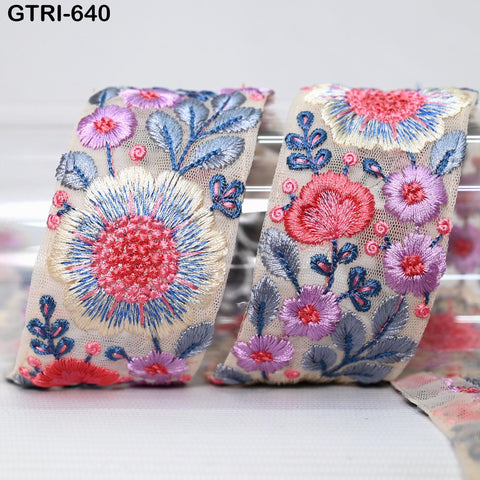 9 Yard Floral Embroidered Fabric Trim 5 cm Saree Border DIY Crafting Sari Ribbon Sewing Bags Home Décor Embellishment Bridal Dress Trimmings