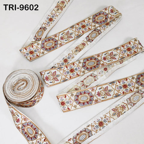 9 Yard White 5 cm Embroidery Trims Ribbons Indian Sari Border Embroidered Crafting Sewing Costume Tote Bags Tablecloth Lampshade Home Decor