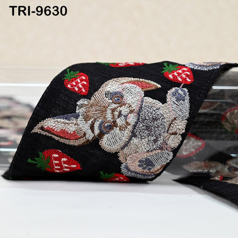 9 Yard Embroidery Ribbon Trim Rabbit with Strawberries Saree Border Crafting Sewing Throw Pillow Home Decor Embellishments Junk Journals 9cm