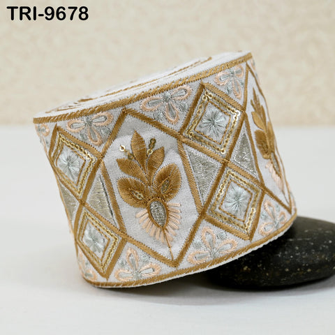 9 Yard Embroidered Fabric Trim Indian Embroidery Sari Border Crafting Saree Sewing Decorative Beach Bag Cushions Trimmings Ribbons Tape 9cm