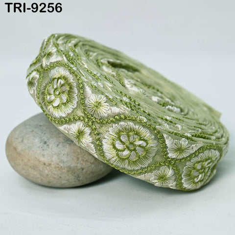 9 Yard Green Embroidery Ribbon 4cm Trim Embellishment Sari Sewing DIY Crafting Border Indian Embroidered Laces Home Decor Regency Reticules