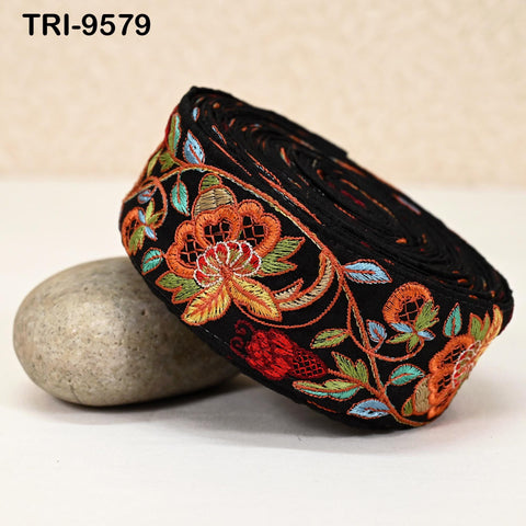 9 Yard Embroidery 5cm Ribbon Beige Trim Tape Embellish Embroidered Saree Border Costume Crafting Sewing Beach Bag Tote Pouche Wall Hanging