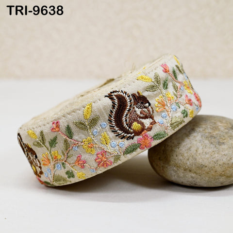 9 Yard Ivory Indian Embroidery Ribbon 5cm Trim Squirrel Sari Border DIY Crafting Sewing Bag Strap Regency Reticules Home Decor Junk Journals