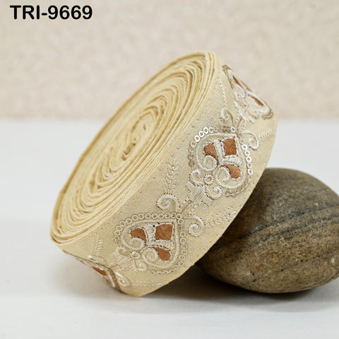 9 Yard Ivory Embroidery Ribbon 4cm Trim Embroidered Indian Sari Embellishments Crafting Tote Bags Trimming Curtains Headbands Saree Border
