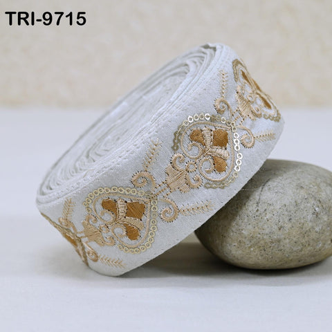 9 Yard White Embroidery Ribbon 4cm Trim Embroidered Indian Sari Embellishments Crafting Tote Bags Trimming Curtains Headbands Saree Border
