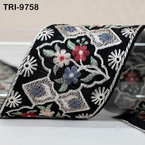 9 Yard Indian Trims Embroidered Decorative Fabric Laces Sari Border Ribbon Home Decor Sewing Accessory DIY Crafting Victorian Handbags 8cm