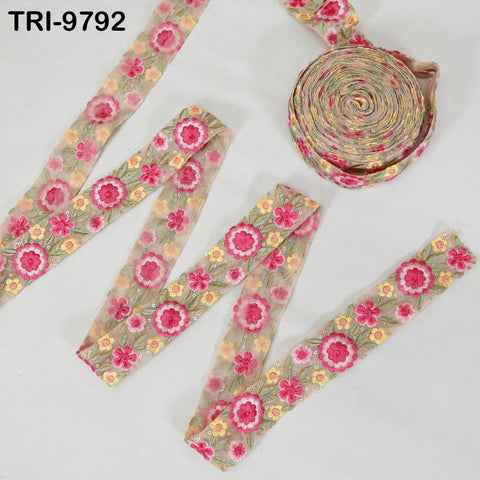 9 Yard Indian Embroidery Ribbon Trims Sari Border Crafting Sewing Beach Bags Regency Reticules, Victorian Handbags, Junk Journals 4cm.