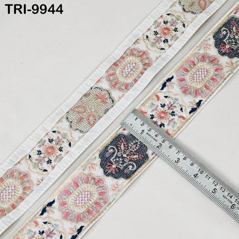 9 Yard White 5 cm Embroidery Trims Ribbons Indian Sari Border Embroidered Crafting Sewing Costume Tote Bags Tablecloth Lampshade Home Decor