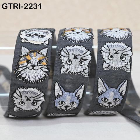 9 Yard Indian Embroidered Fabric 35 mm Trim Embellishment Saree Ribbons Tape Sewing Crafting Embroidery Border Wedding Costumes Accessories