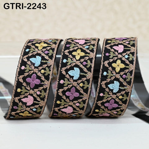 9 Yard 35mm Embroidery Trim Ribbon Tapes | Embroidered Fabric Sari Border | Gift Wrapping Lace Embellishment DIY Sewing Crafting Dog Collars