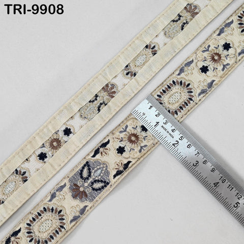 9 Yard Ivory 4 cm Embroidery Trims Ribbons Indian Sari Border Embroidered Crafting Sewing Costume Tote Bags Tablecloth Lampshade Home Decor