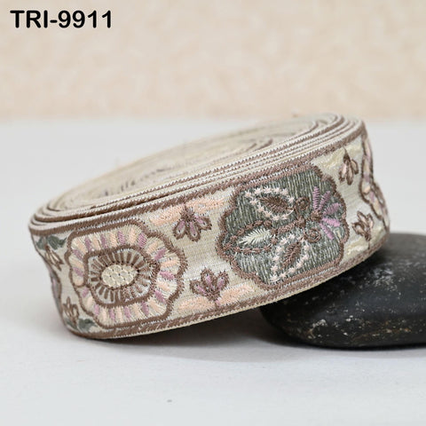9 Yard Ivory 4cm Embroidery Trims Ribbon Indian Sari Border Embroidered Crafting Sewing Costume Tote Bags Tablecloth Lampshade Home Decor