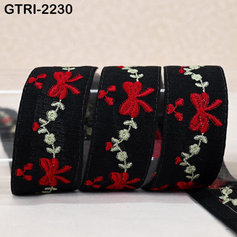 9 Yard Indian Embroidery Ribbons Embroidered Fabric Trim Embellish Saree Tape Sewing Crafting Border Wedding Dress Costume Accessories 32mm