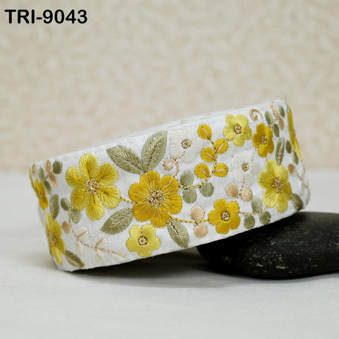 9 Yard Yellow Indian Embroidery Ribbons 5cm Trim DIY Crafting Sewing Saree Border Embroidered Tote Bag Theatrical Costumes Holiday Ornaments