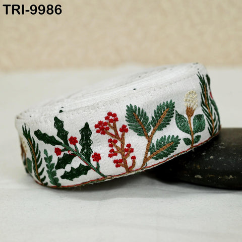 9 Yard White Embroidery Ribbon Fabric Trim Embroidered Border Crafting Sewing Indian Tote Bags Costumes Christmas Holiday Ornaments 4.5 cm