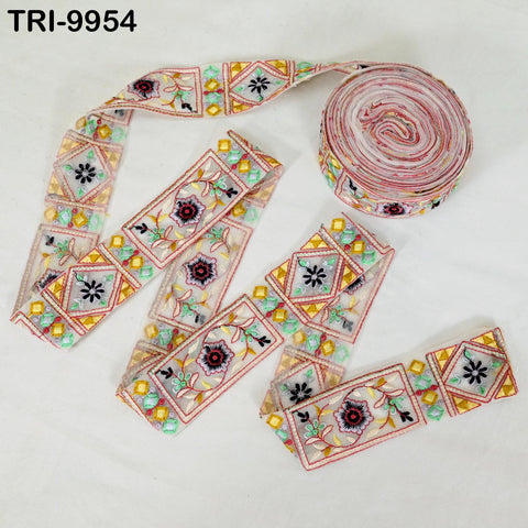 9 Yard Floral Embroidery Ribbon Indian Embroidered Trim Saree Border DIY Crafting Costume Christmas Decoration Embellishment Trimmings 5 cm.