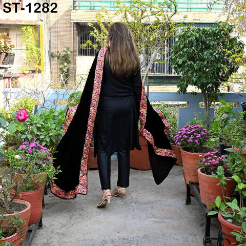 Black Velvet Shawl Dupatta – Embroidered Floral Border Wrap for Bridal, Partywear & Groom Sherwani