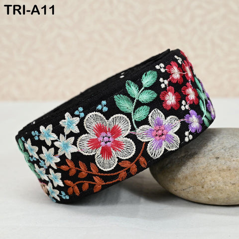 9 Yard Indian Embroidery Ribbon 5cm Trim Sari Border Crafting Sewing Embroidered Decorative Costumes Designing Curtain Home Decor Trimmings