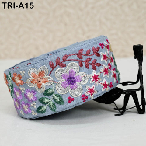 9 Yard Indian Embroidery Ribbon 5cm Trim Sari Border Crafting Sewing Embroidered Decorative Costumes Designing Curtain Home Decor Trimmings