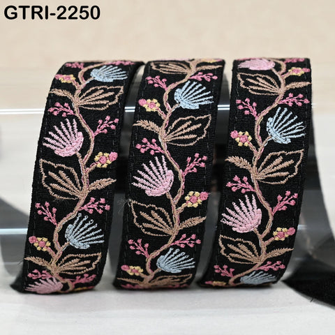 9 Yard Embroidery Ribbon for Kids Crafting Sewing Costumes Dog Collar Tote Bags, Lampshades, Holidays Decor Embroidered Embellishment 3cm