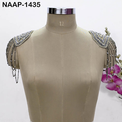 1 Pair Beaded Tassel Shoulder Patches: Black Epaulet Appliqués