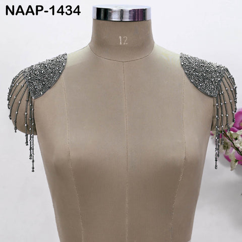 1 Pair Beaded Tassel Shoulder Patches: Black Epaulet Appliqués