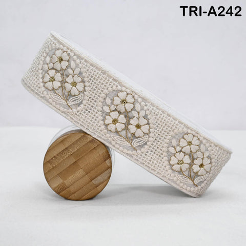 9 Yard Indian Ivory Embroidered Net Fabric Trim 6 cm Ribbon Embellishment Cushion DIY Craft Sari Border Wedding Saree Tape Embroidery Dress