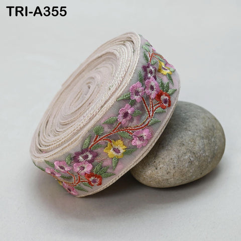 Embroidered Pink Floral Ribbon Trim – 4cm Wide Indian Sari Embellishment for Crafts