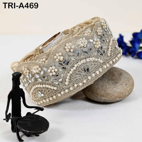 1 Meter Gold Mirror Beaded Trim: Scallop Edge Sari Border (8.89cm)