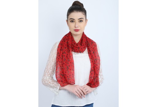 Indian red color dog and snow flakes printed scarf by 1 pieces online designer women fashion accessory scarves beautiful polyester gift mom girlfriend christmas birthday bohemian long evening shawls wrap for summer