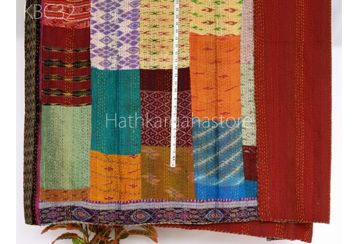 Vintage Recycled Kantha Quilt Bedspread Bedcover Throw Bed Spread Reversible Silk Saree Indian Handmade Blanket Bohemian Home Decor Tapestry