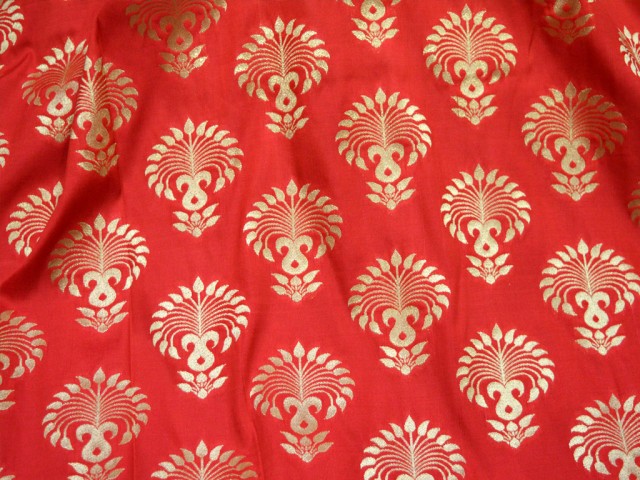 Silk Brocade Illustrate Golden Woven Motifs Floral traditional Design Fabric Red Brocade By The Yard Evening Dress Material Mat Making Furniture Cover
