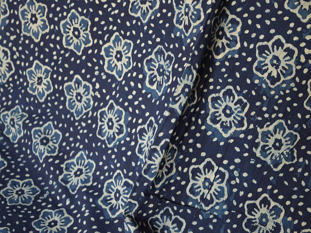 Indigo blue cotton fabric is high quality fabrics for making kaftan